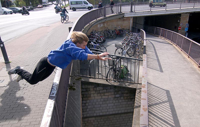 Parkour– Sport im öffentliche Raum